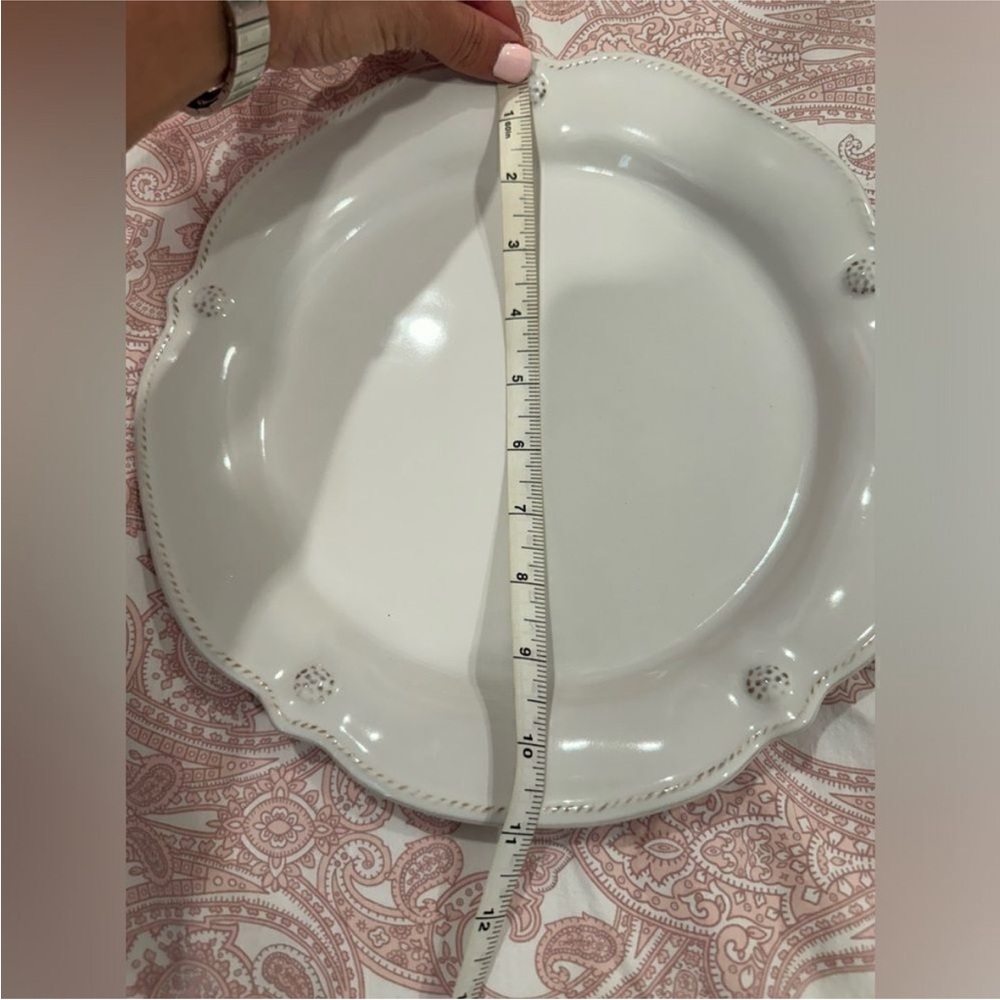 Juliska Berry & Thread Flared Dinner Plate - Whitewash Set of 6 plates - Picture 6 of 7